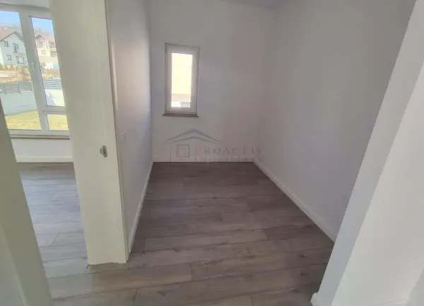 Casă 4 camere Suceava - poza 10