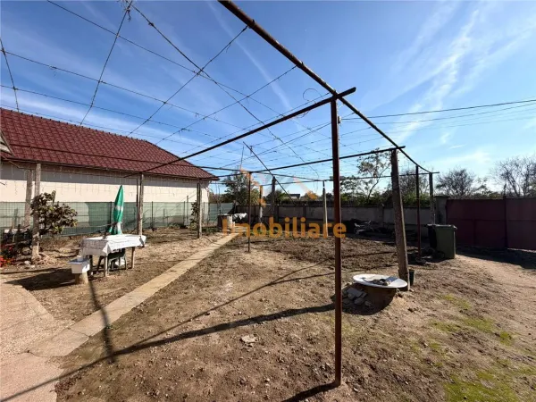 Casă 3 camere Ineu - poza 4