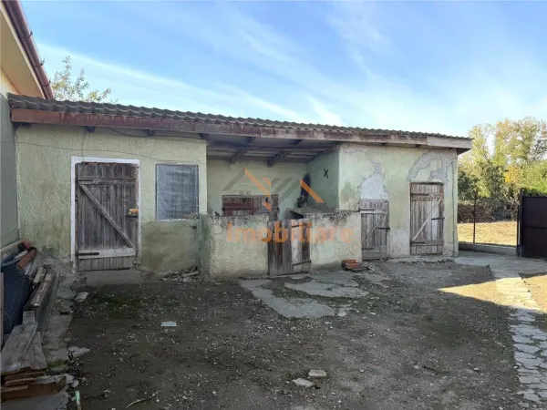 Casă 3 camere Ineu - poza 5
