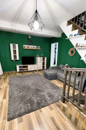 Casă 5 camere Sânmihaiu Român - poza 3