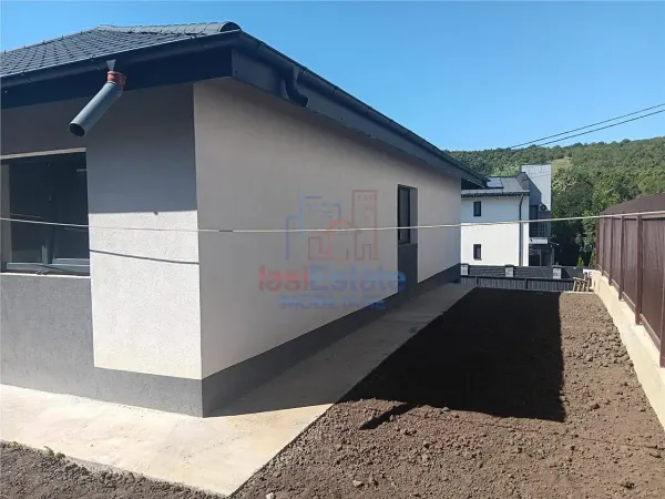 Casă 4 camere Bârnova - poza 4
