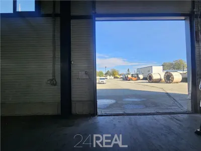 Spațiu industrial Caldararu - poza 2