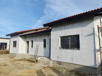 Casă 3 camere Moșnița Veche - poza 2
