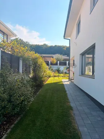 Casă 4 camere Corunca - poza 1