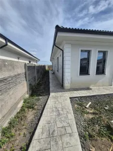 Casă 3 camere Moșnița Nouă - poza 4