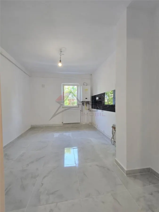 Apartament 4 camere Iași - poza 1