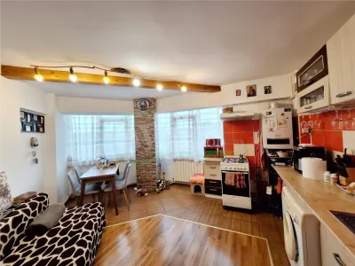 Apartament 2 camere decomandat – Nord | 52 mp | Mobilat | Sarpanta | Etaj 4/4 - Bacau