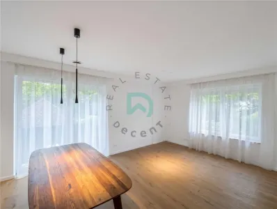 Casa singur in curte Central, 90 mp - Brasov - Brasov