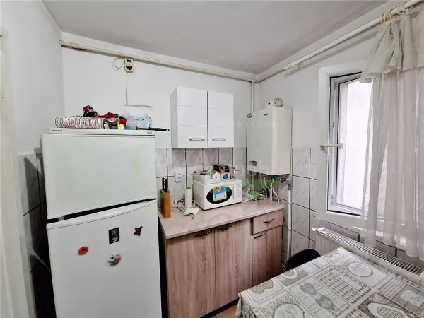 Apartament 3 camere Bacău - poza 10