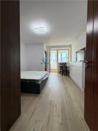 Garsonieră Brașov - poza 2
